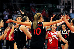 Genç Sultanlar Fransa'yı ezdi