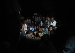 Yemek yemelerine dahi izin verilmiyor