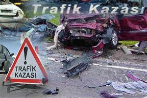 İzmir'de trafik kazası: 26 yaralı