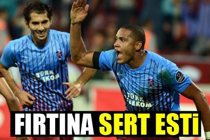 Fırtına sert esti