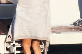 Gazeteci korkusuna havlulu önlem