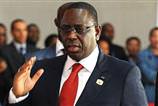 Dünya Macky Sall'i alkışlıyor