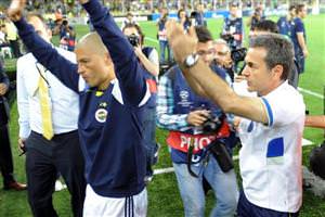 Aykut, Alex’i buraya getir