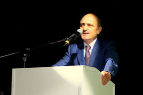 Muhtarlara yüzme dersi