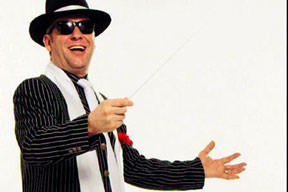 Senfoni orkestrası yönetecek