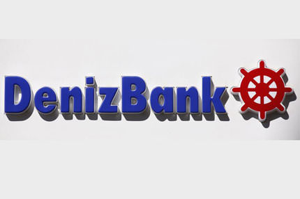 DenizBank finale kaldı
