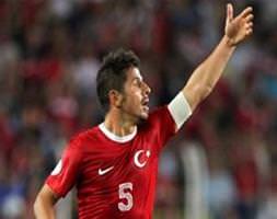 Abdullah hoca kimi isterse onu oynatır