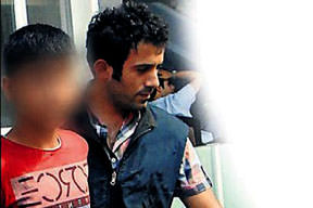 'Filmdeki gibi öp' dedi, yakalandı