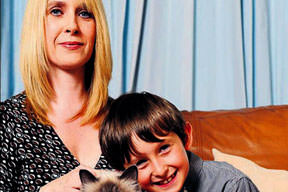 Dilini kedi çözdü!