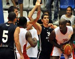 Dev maçı kazanan taraf Anadolu Efes!