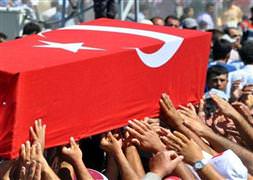 25 şehide veda