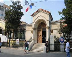 Fransız Konsolosluğu'na saldırı