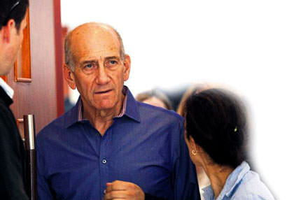 Olmert bitti