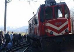 Yük trenine bombalı saldırı
