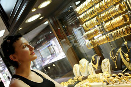 Komşu altınlarını bize satıyor