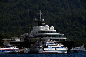 Abramoviç Marmaris'te