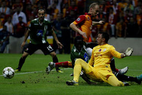 Muslera herkesin gözdesi