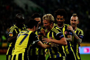 Dirk Kuyt: Golde en büyük pay Caner'in