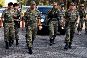 Başbakan’dan askere açık çek