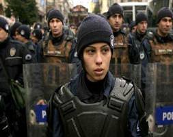 Başbakan'ın konvoyunda bomba paniği