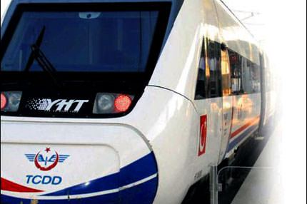 Hızlı trene övgü