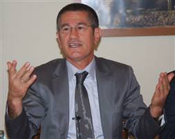 Seçilme yaşı 18'e düşüyor