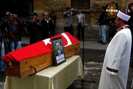 Basın şehidine hazin veda