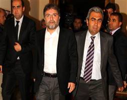 "Keşke rest çekseydi, istifa etseydi"