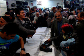 1 liralık ayakkabı