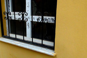 Ölüm teğet geçti