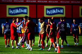 Aslan'da durmak yok!