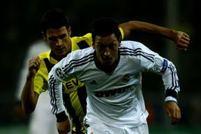 Uyanık Mesut!
