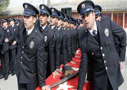 Düztabanlar da polis olabilecek