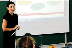 Suzan hanım ders verdi