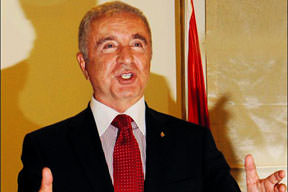 Ünal Aysal'dan gözdağı!