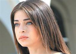 Fragman için karalara büründü