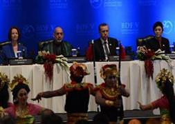 "77 kişinin katili nasıl 21 yıl hapis alır?"