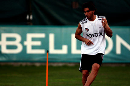 İsmail 3 yıl daha Beşiktaş'ta