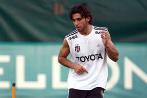 Aslan zoruyla İsmail'e imza