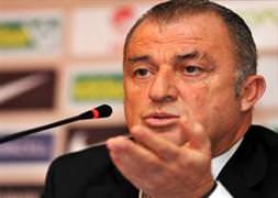 Çakma muhabir Terim'i çıldırttı