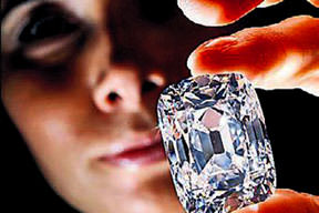 15 milyon dolarlık elmas