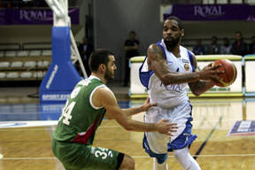 Karşıyaka'dan takibe devam