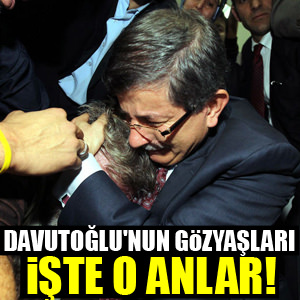 Filistinli yaralılar Davutoğlu'nu ağlattı