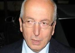 "Kupa hak ettiği müzede değil"