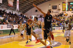 Efes evine galip döndü