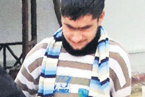 Tek kollu suç makinesi