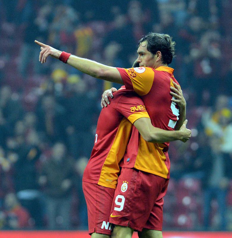 Cimbom zorlanmadı!
