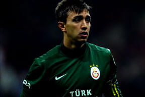 Muslera bitiriyor!