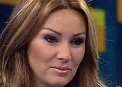 Pınar Altuğ'a 'türban' tepkisi