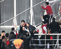 Tribünde olaylar vardı